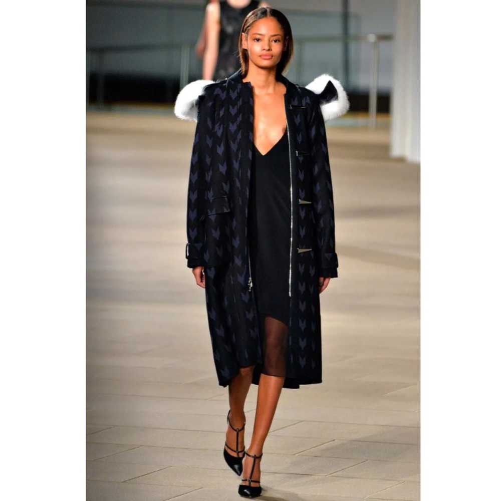 Prabal Gurung Sleeveless V-Neck Sheath Dressok